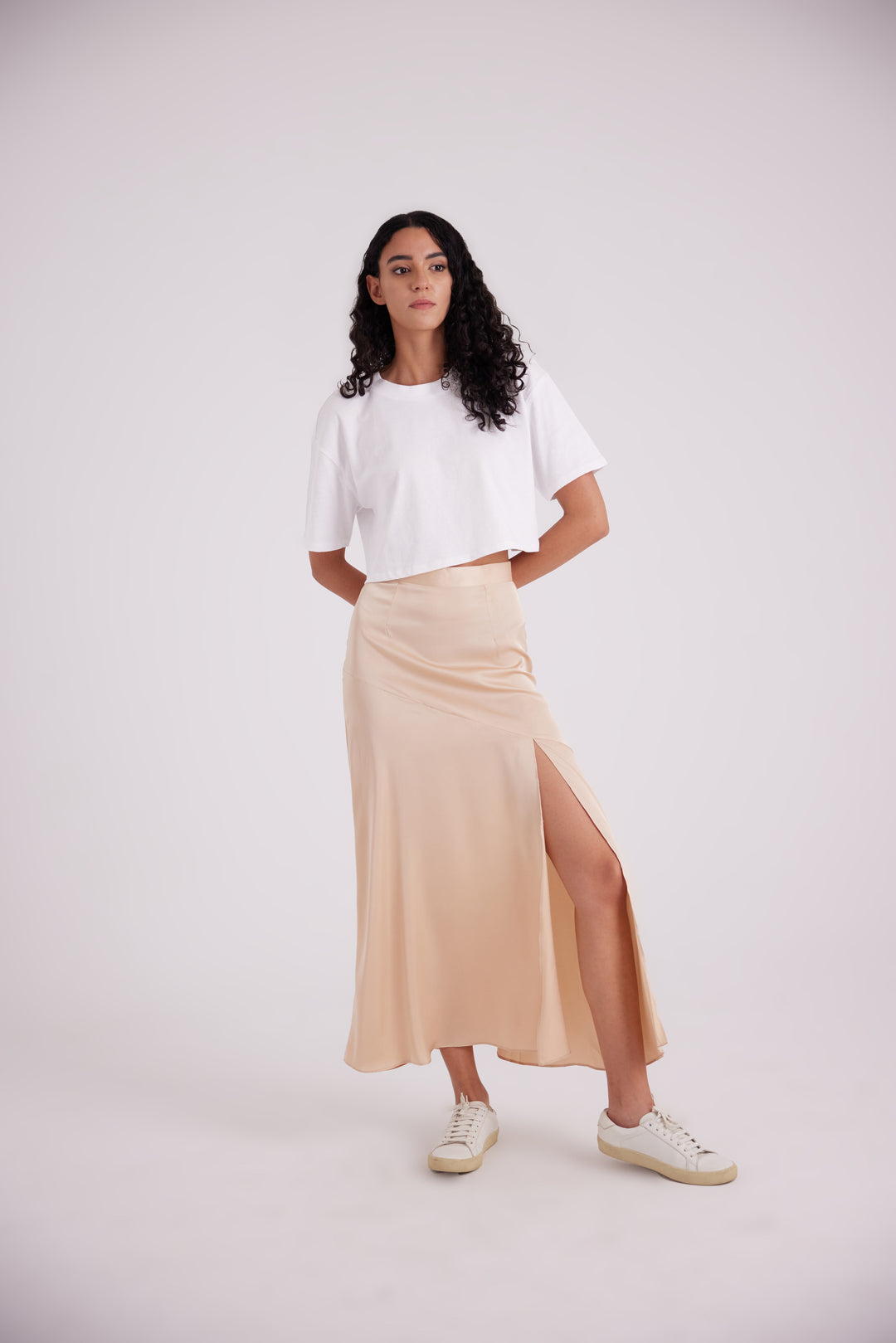 Beige satin side slit skirt